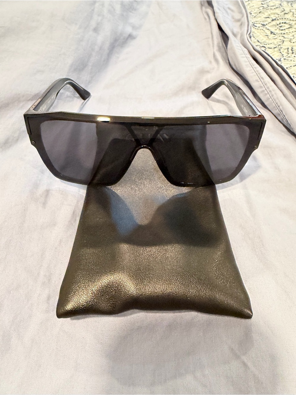 QUAY Black Shield Sunglasses with Matching Pouch